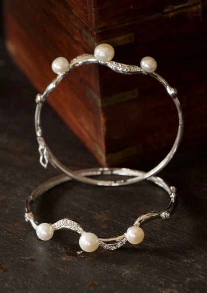 Pearl studded Openable Bangle